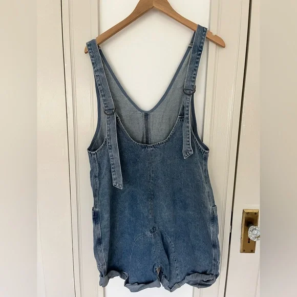 Neuflora shortalls size medium - Picture 2 of 3